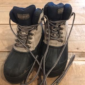 Waterproof winter boots (size 6)